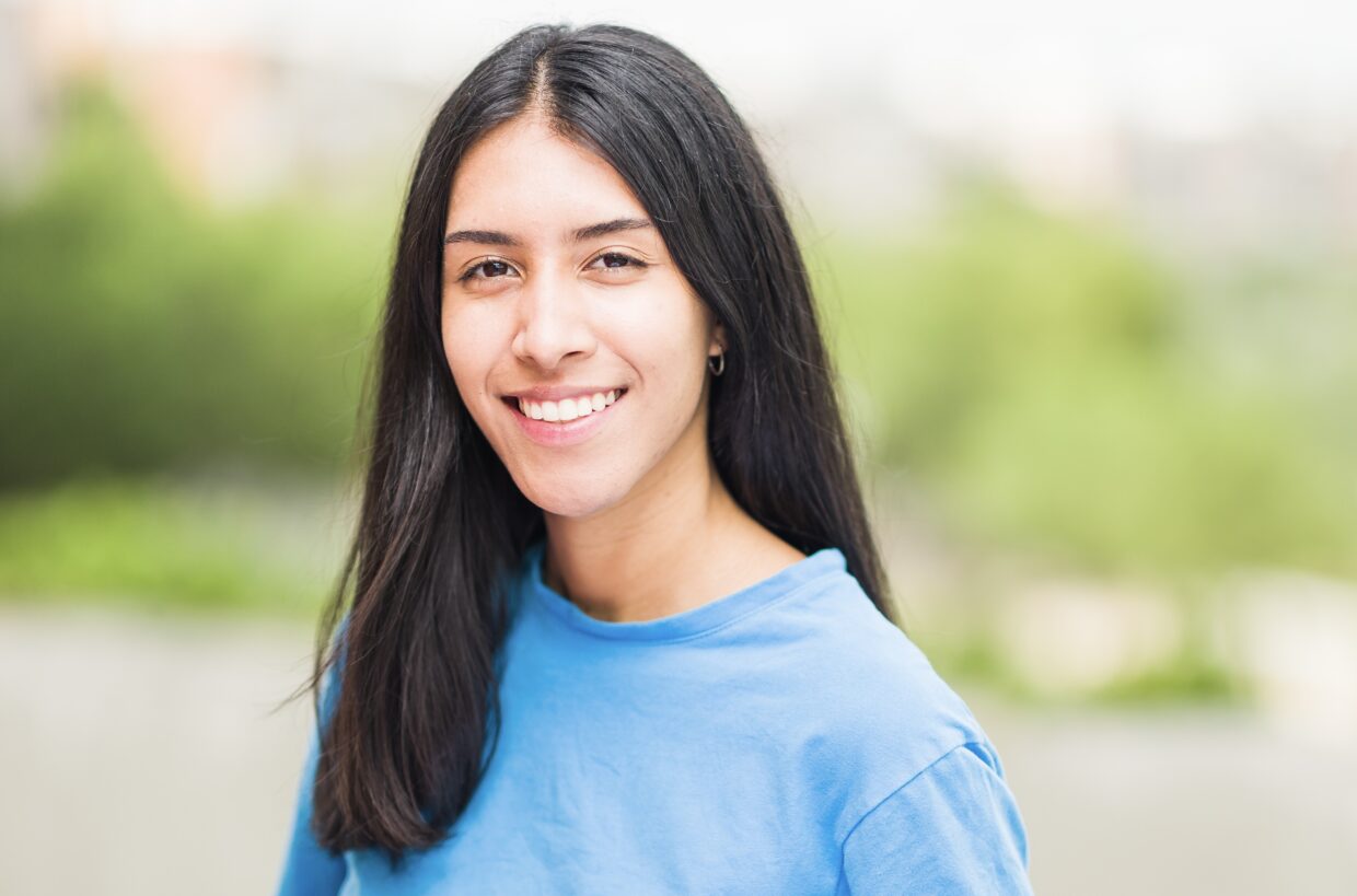 Chica joven solicitante de asilo España